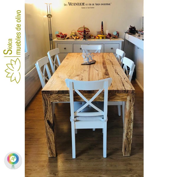 Mesa de comedor en madera de olivo Casandra