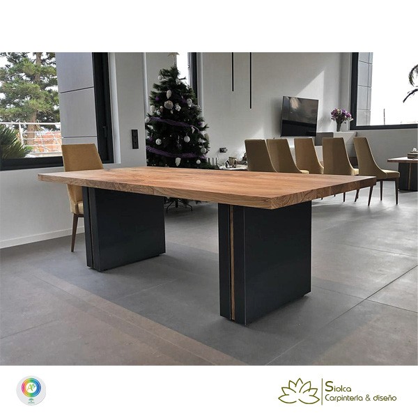 Mesa de comedor en madera de olivo Serie Febea