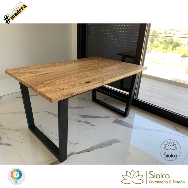Mesa de salón en madera de olivo serie Herá